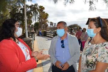 Izado de la bandera azul en Hoya del Pozo (foto TA/Francisco Javier Santana)